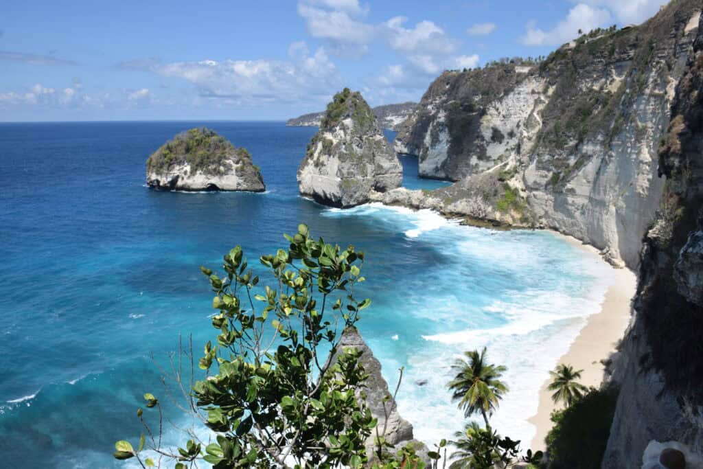 9 míst, co vidět na NUSA PENIDA + mapa